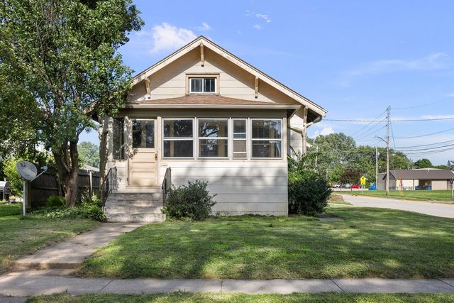 437 12th Street, Silvis, IL 61282