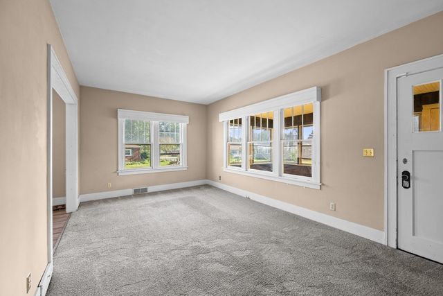 437 12th Street, Silvis, IL 61282