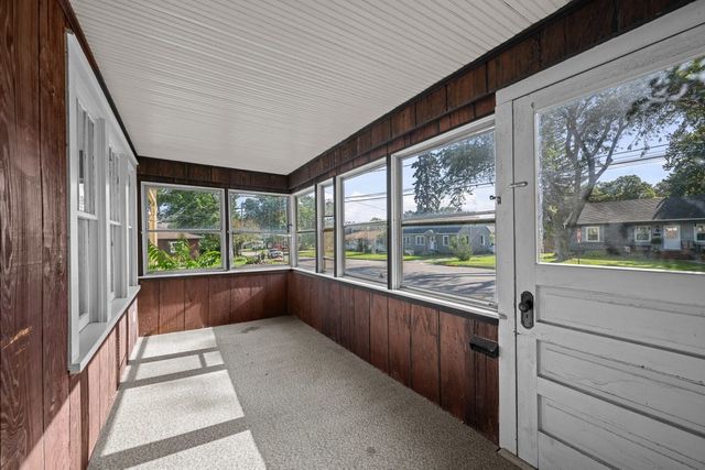 437 12th Street, Silvis, IL 61282