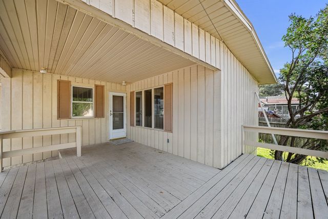437 12th Street, Silvis, IL 61282