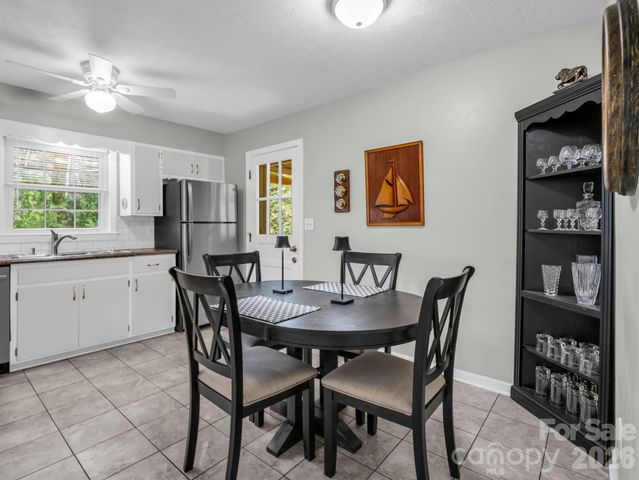101 Boyd Drive 2A, Flat Rock, NC 28731