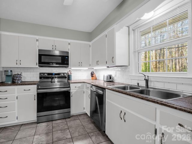 101 Boyd Drive 2A, Flat Rock, NC 28731