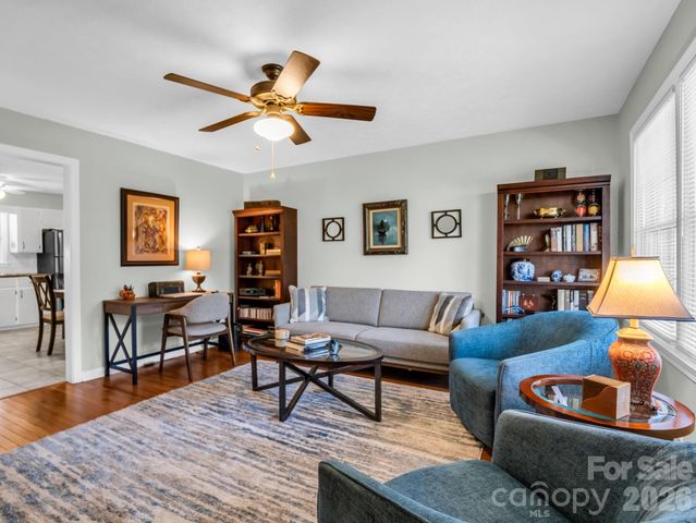 101 Boyd Drive 2A, Flat Rock, NC 28731