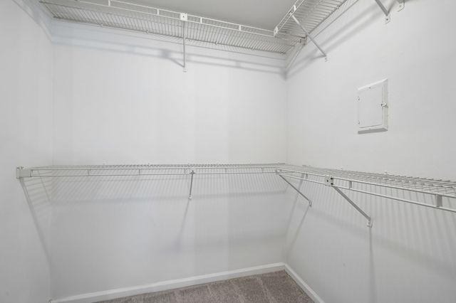 130 W End Pl, Nashville, TN 37205