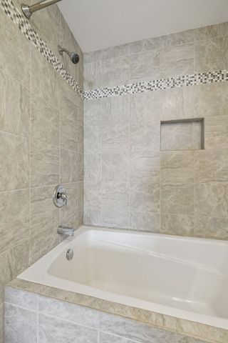 130 W End Pl, Nashville, TN 37205