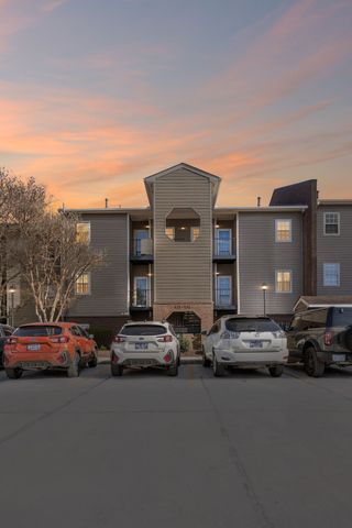 130 W End Pl, Nashville, TN 37205