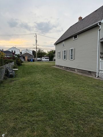 13228 S Houston Avenue, Chicago, IL 60633