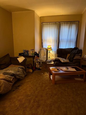 13228 S Houston Avenue, Chicago, IL 60633