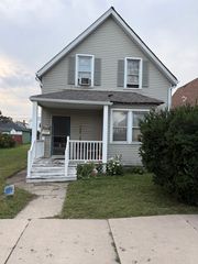 13228 S Houston Avenue, Chicago, IL 60633
