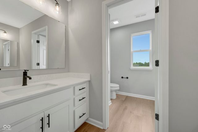 10003 Bitternut Run Lane, Indianapolis, IN 46259