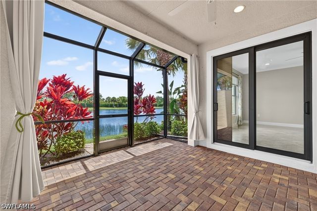 1482 Oceania DR S, Naples, FL 34113