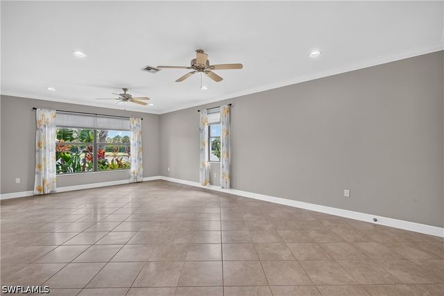 1482 Oceania DR S, Naples, FL 34113