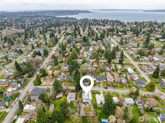 3528 SW 98th Street, Seattle, WA 98126