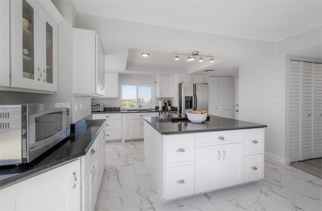 201 W LAUREL STREET 1012, Tampa, FL 33602