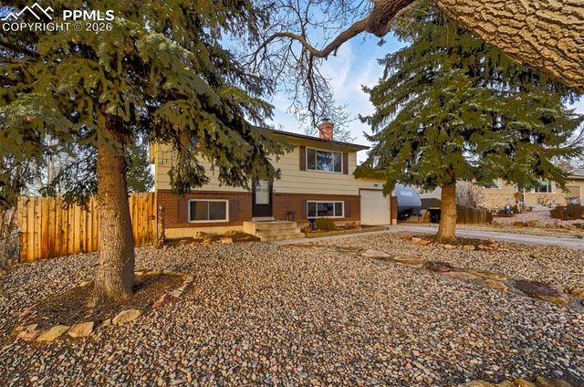 4572 N Crimson Circle, Colorado Springs, CO 80917