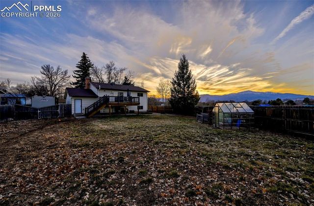 4572 N Crimson Circle, Colorado Springs, CO 80917