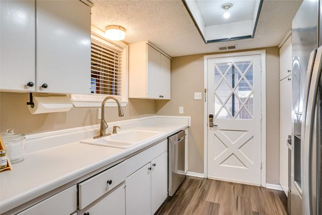 42 W Creek Lane 3, Grand Prairie, TX 75052