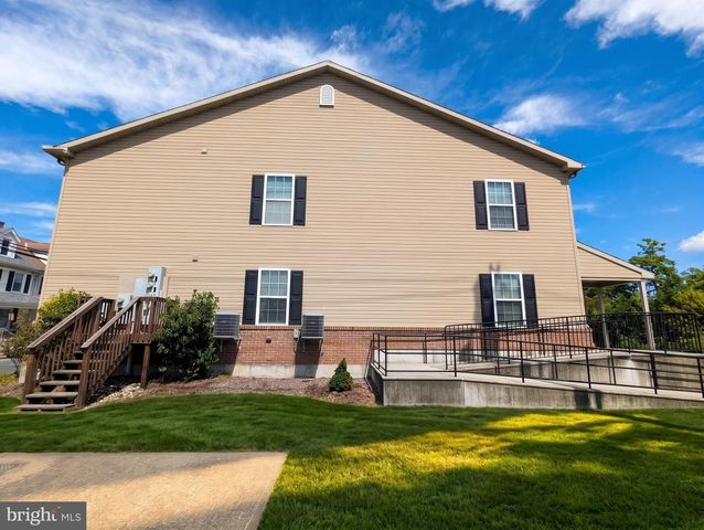 274 GREENWICH ST, Kutztown, PA 19530