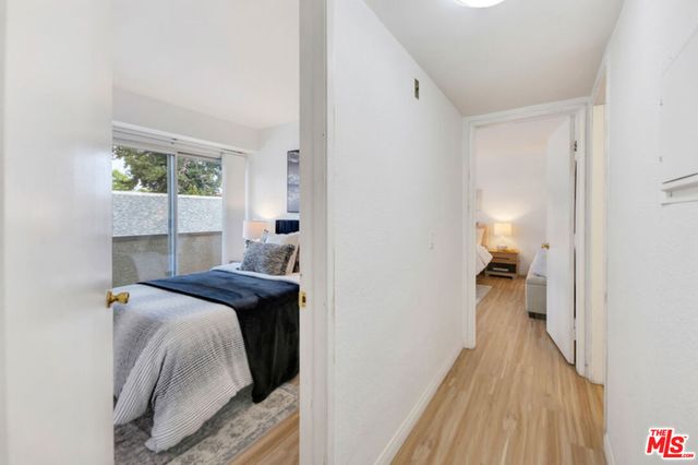 20155 Keswick Street 107, Winnetka, CA 91306
