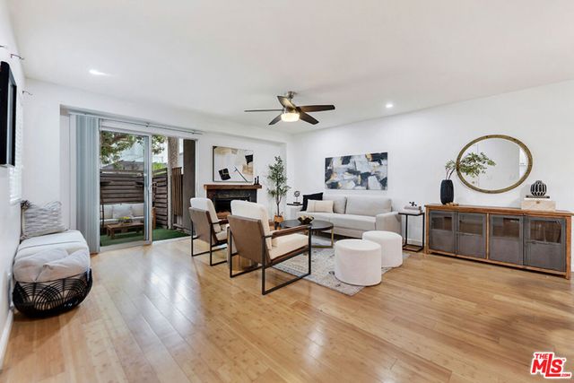 20155 Keswick Street 107, Winnetka, CA 91306