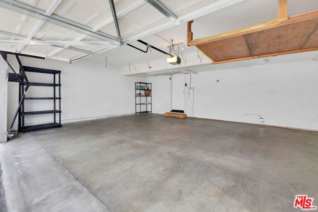 20155 Keswick Street 107, Winnetka, CA 91306