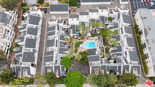 20155 Keswick Street 107, Winnetka, CA 91306