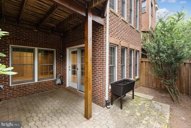 10363 GERSHWIN CT, Oakton, VA 22124