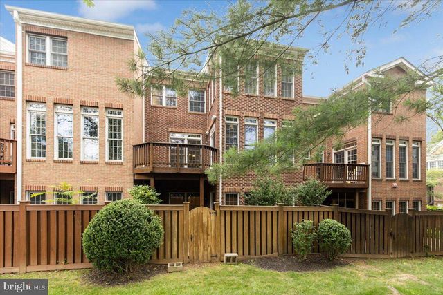 10363 GERSHWIN CT, Oakton, VA 22124