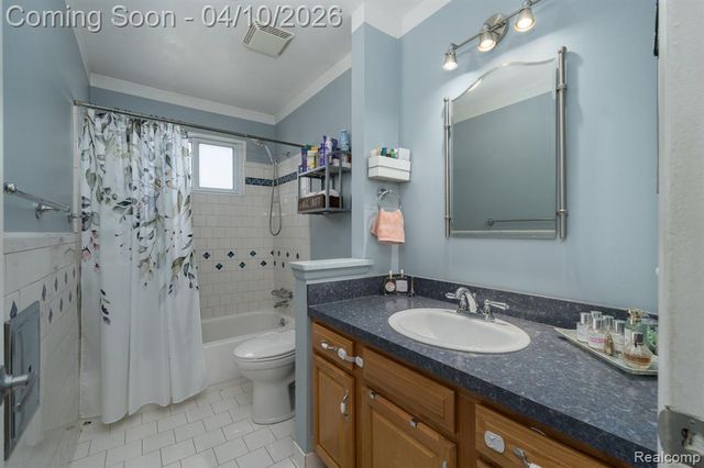 13227 Masonic Boulevard, Warren, MI 48088
