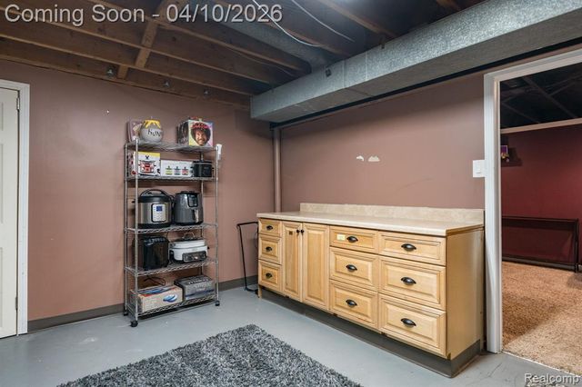 13227 Masonic Boulevard, Warren, MI 48088