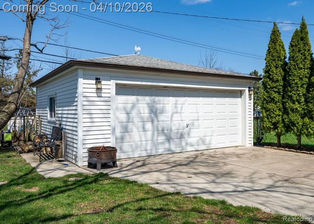 13227 Masonic Boulevard, Warren, MI 48088