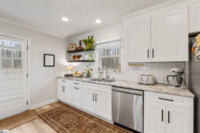 18 Miracle Drive, Greenville, SC 29605