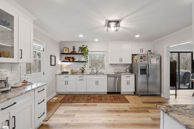 18 Miracle Drive, Greenville, SC 29605