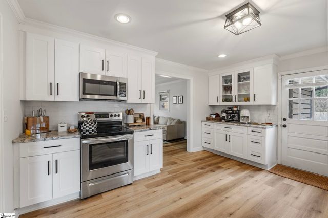 18 Miracle Drive, Greenville, SC 29605