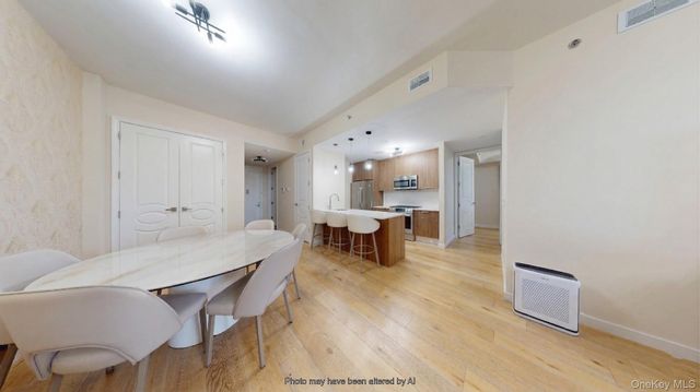 104 W End Avenue 3I, Brooklyn, NY 11235