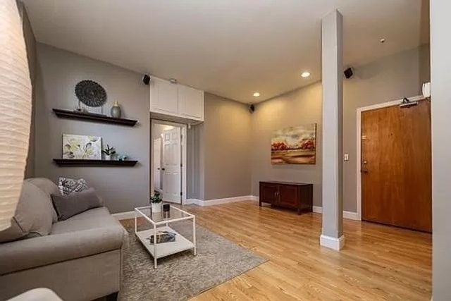 21 Linden St 216, Quincy, MA 02170
