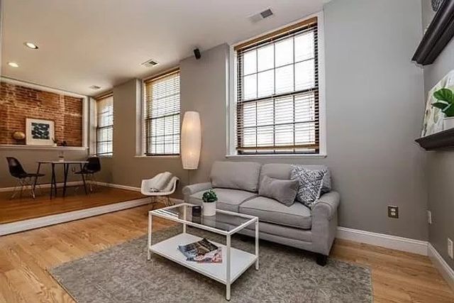 21 Linden St 216, Quincy, MA 02170