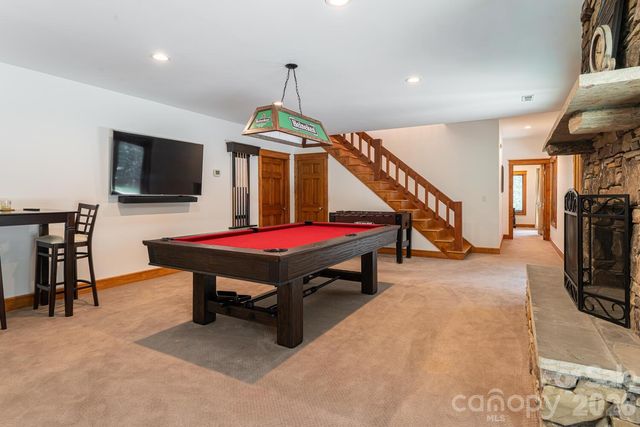 229 Greenleaf Drive, Flat Rock, NC 28731