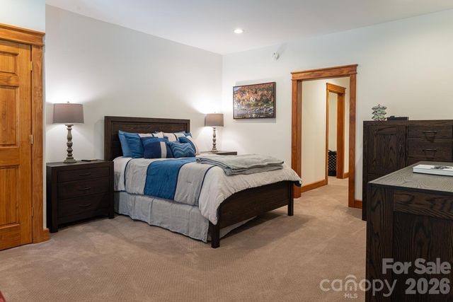 229 Greenleaf Drive, Flat Rock, NC 28731