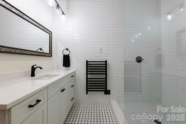 229 Greenleaf Drive, Flat Rock, NC 28731