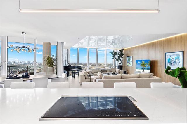 851 NE 1st Avenue 5312, Miami, FL 33132