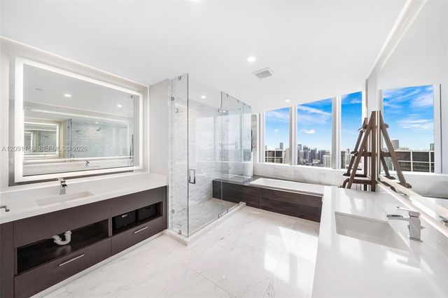 851 NE 1st Avenue 5312, Miami, FL 33132