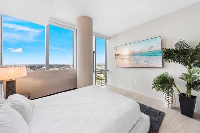 851 NE 1st Avenue 5312, Miami, FL 33132