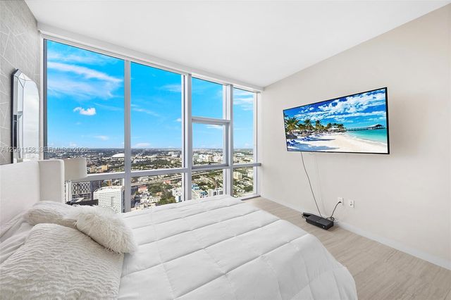 851 NE 1st Avenue 5312, Miami, FL 33132