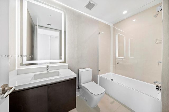 851 NE 1st Avenue 5312, Miami, FL 33132