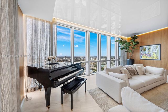 851 NE 1st Avenue 5312, Miami, FL 33132