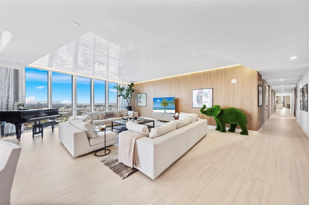 851 NE 1st Avenue 5312, Miami, FL 33132