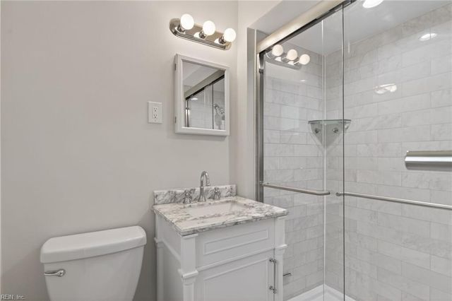 521 Heather DR, Virginia Beach, VA 23462