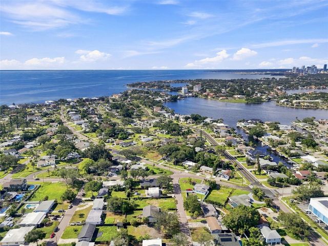 4135 CARSON STREET NE, St Petersburg, FL 33703