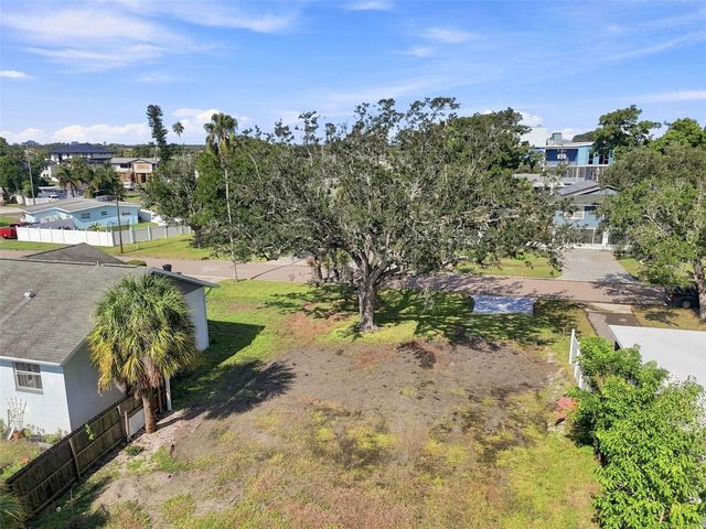 4135 CARSON STREET NE, St Petersburg, FL 33703